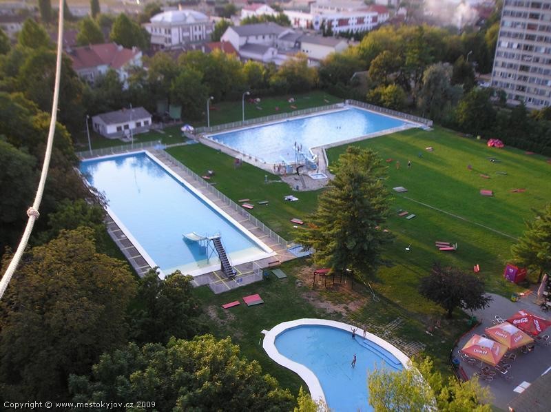 LETN� KOUPALI�T� V KYJOV�