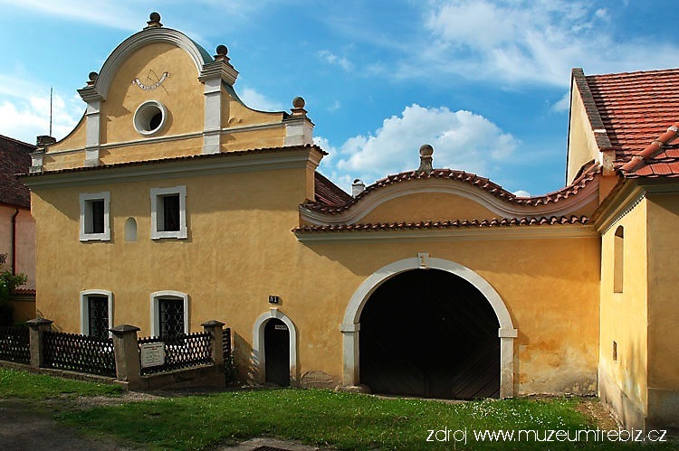 NRODOPISN MUZEUM SLNSKA V TEBZI